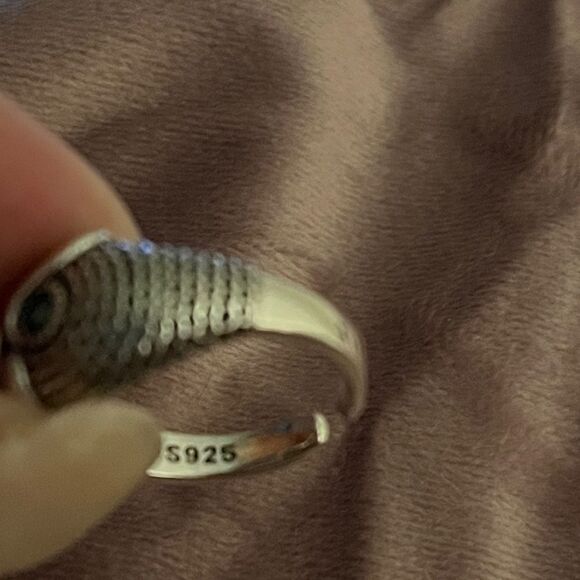 The Green Eyed Owl Ring in 925 antiqued silver - Picture 5 of 6